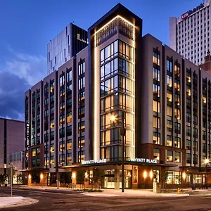 https://hyatt-place-phoenix-downtown.hotelsofphoenix.com