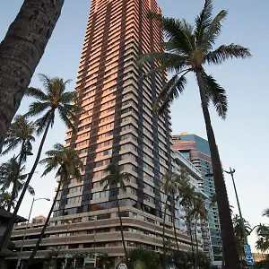 Waikiki Monarch ** Honolulu